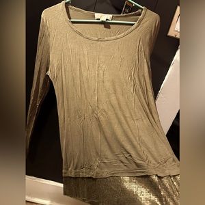Olive grn/gray Michael Kors long sleeve shirt w/sequins detail, size large